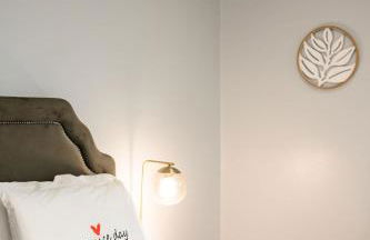 Serene Hilltop Oasis Above the City w Private Pool - Foto 66