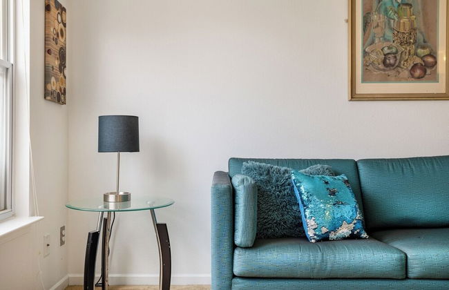 Spacious 4BR Home With Pool in Indianapolis - Foto 36