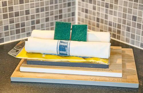 Stylish Apartment with Balcony, Free Parking, Fast Wifi and Smart TV with Sky and Netflix by Yoko Property - Foto 20