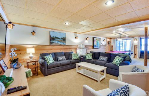 Beautiful Lake Keowee Home with Boat Dock and Fire Pit - Foto 15