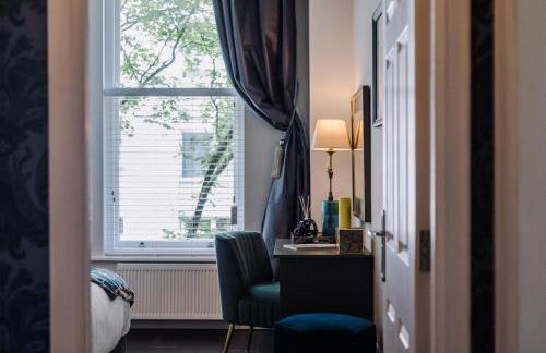 Rare Find - Gated 2 bed apt, close to Parks, secure carpark sleeps 4 - Foto 60