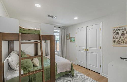 Less than 1mi to Square, SW, EV Plug, Boutique Comfort - Foto 25