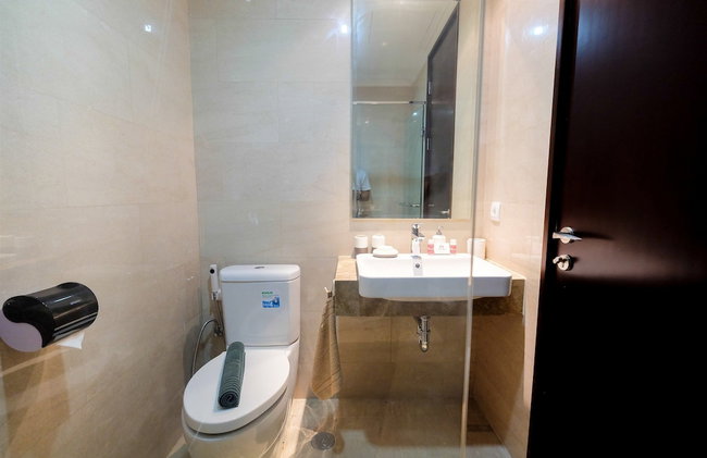 Minimalist Studio Menteng Park Apartment - Photo 20