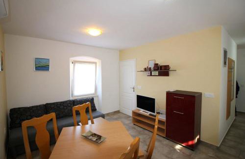 Authentisches Steinhaus mit Garten, Grill, Spielplatz, Trampolin - Foto 17