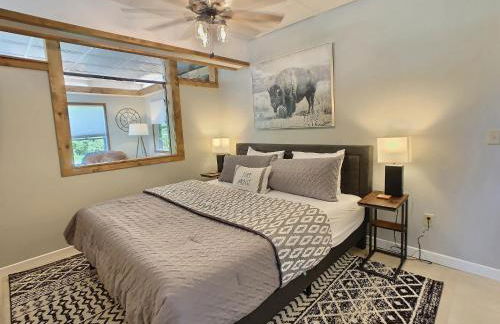 The Maples Apt - King Bed, Pet Friendly, Beautiful Views - Foto 6