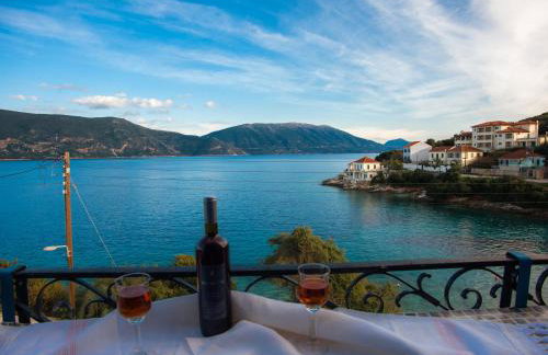 Fey's House waterfront - Φισκάρδο - Photo 13