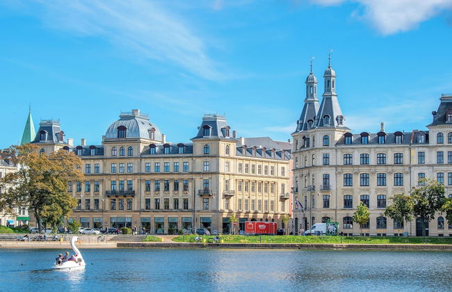 Sanders Shield - 3 Bedroom Apartment With Balcony - Photo 7