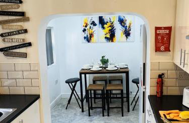 Ideal 3 bed pay-as-you-stay home in Wigan sleeps 6 - Foto 13