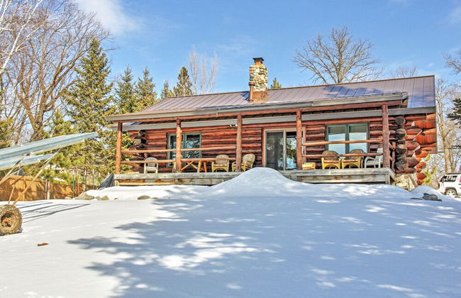 Wonderful Home on Sand Lake with Expansive Porch! - Foto 53