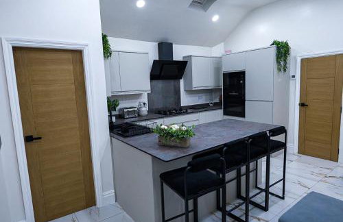 Cozy Charming Bungalow BRAND NEW - Photo 10