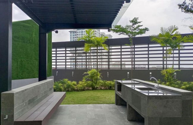 Comfort And Homey 2Br At Podomoro City Deli Medan Apartment - Photo 28