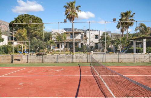 Villa a 300 Mt. dal Mare (Magaggiari) con campo da tennis - Foto 56