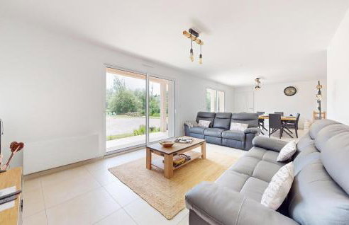 4 Bedroom Gorgeous Home In Bezinghem - Foto 4