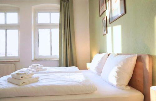 Ruhiges & modernes 5-Personen Apartment mit Boxspringbetten, Smart-TV, Wlan und Balkon - Foto 15