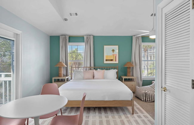 Steps to Beach! Arcade Game Room, Pool + Hot Tub Calico Scallop by Avantstay - Foto 47