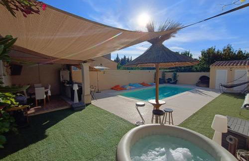 Maison villa avec piscine et spa, 8 à 10 personnes - Photo 1
