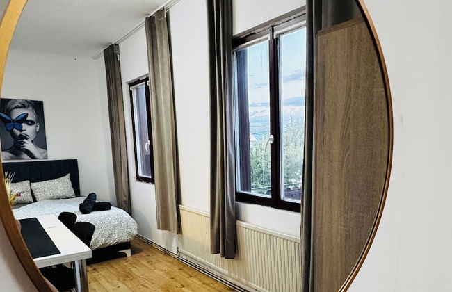 Cozy House Terrace &Garden Sleeps 34 - Foto 38