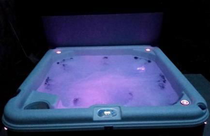 Deluxe Log Cabin with a Hot Tub in the Smoky Mountains of North Carolina - Foto 4