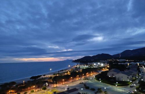 Apartamento con terraza, vistas playa y montaña - Foto 64