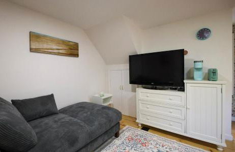 Long Island Nature Retreat with Peloton with Shared Pool - Foto 19