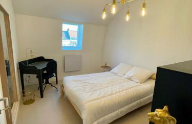 Maison Spacieuse 12pers et 4 SdB - Tout Confort - Parking Gratuit - Foto 11