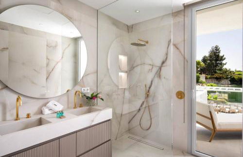 Luxury Villa Alma Pool, Garden & Parking - Foto 22