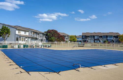 Pet-Friendly Oak Harbor Condo Walk to Lake! - Foto 27