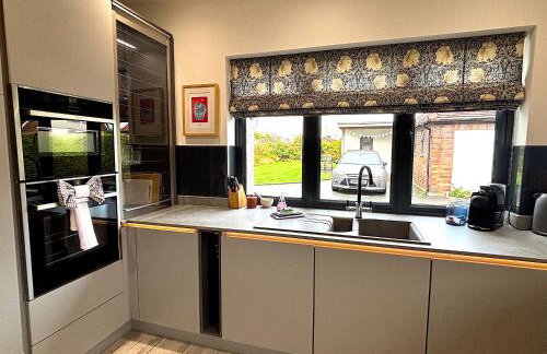 Spacious 4-Bed Home - Oswestry - Families & Groups - Foto 25