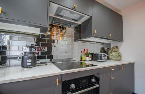 Spacious 2 bedroom house Sleeps 4 l On-Street Parking l The Cosy Corner Nationwide - Foto 20