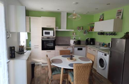 Maison avec grand jardin arboré - Photo 15