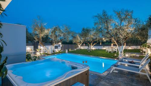 Royal View Villa - Private Pool & Hot Tub - Foto 2