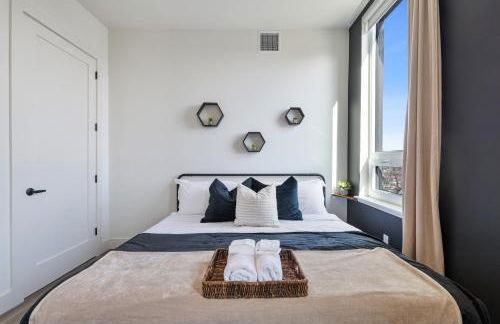 2BR, King Bd, Free Prkn, Gym, NYC View, 8min Train - Foto 45