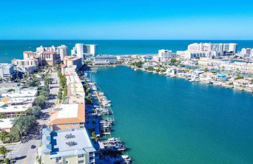 Waterfront -3BR - 2Kings -Pool Balcony - Beach - Foto 9