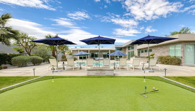 Polo Villa 9 by Avantstay Backyard w Putting Green Pool Spa 5 BDR 260312 - Foto 2, Habitación