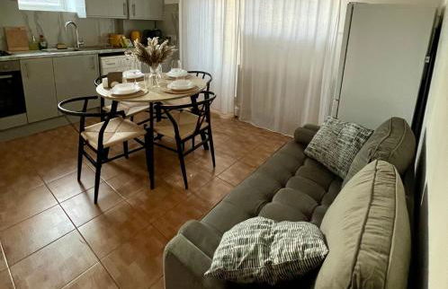 Ealing ,South Ealing, ,Richmond park ,Heathrow airport,Gunnesbury park,London - Foto 5