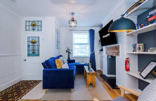 Cozy 3-Bed Home by 53 Degrees Property, Perfect for Business & Groups! - Foto 1