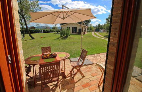 Cottage in Montelabbate With Pool, Garden, Bbq, Parking - Photo 32