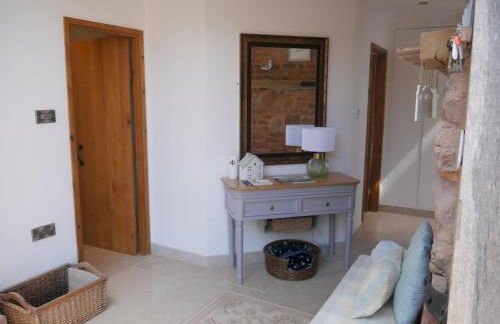 Beautiful Views Historic 16th Cent Barn Conversion - Pass the Keys - Foto 58