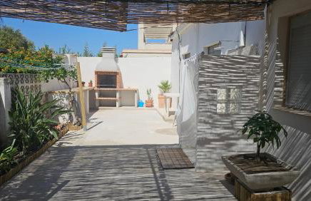 Casa de playa en Oliva al lado del MET y Campo de Golf - Foto 1