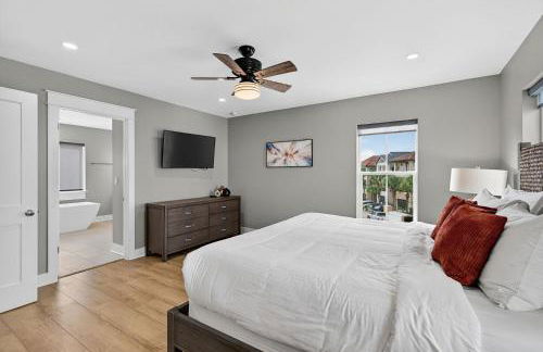 Storybook - Pet Friendly Home Near the Beach with Private Pool - Foto 27