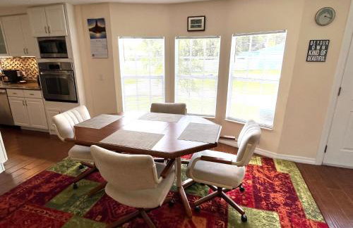 NEW Daytona Beach - Cozy Vacation Home with Saltwater Pool - Foto 5