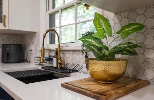 Hidden Gem- Stylish Comfort Prime Location Family Friendly - Foto 29