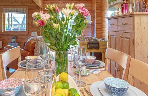 Scandi Cabin in Heart of Anglesey with Parking - Photo 12