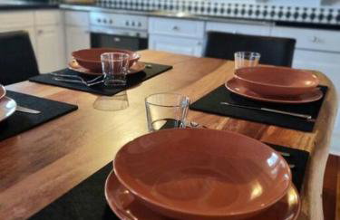 Dachgeschosswohnung im Grünen - Foto 5