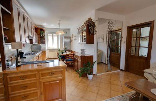 Trilocale in centro a Cormons con balcone e garage - Foto 12