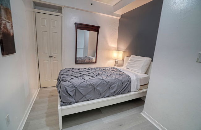 Deluxe Studios and Apartments at the Casablanca - Photo 106