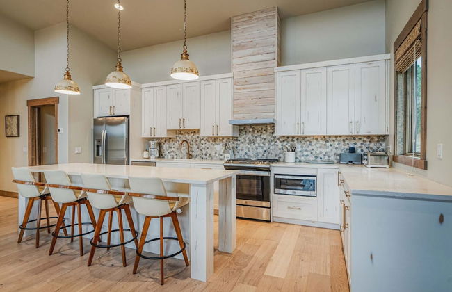 Wilderness Club Escape For 14! - Photo 14