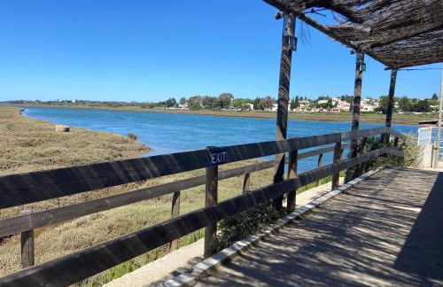 Apartamento Pedras Del Rei - Casa Azul - Foto 24
