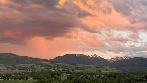 Beautiful Secluded Rocky Mountain Hideaway - Foto 3