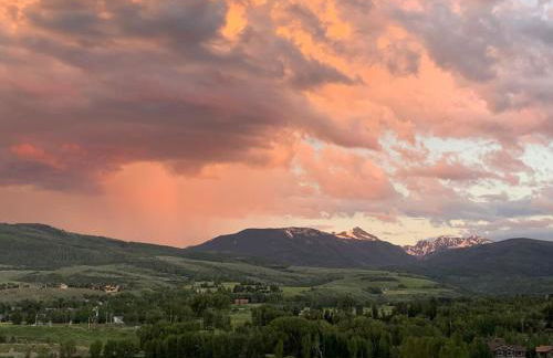 Beautiful Secluded Rocky Mountain Hideaway - Foto 3